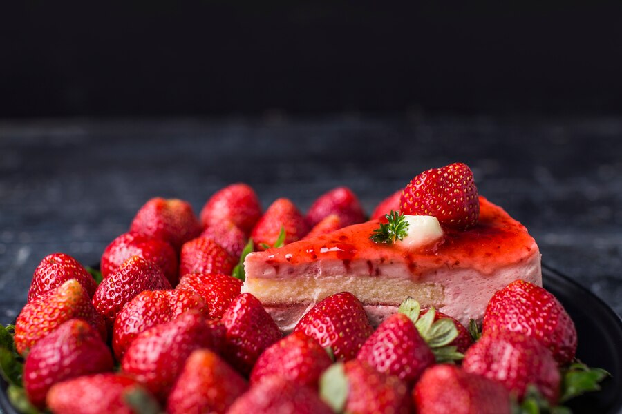 Prajitură cu căpșuni